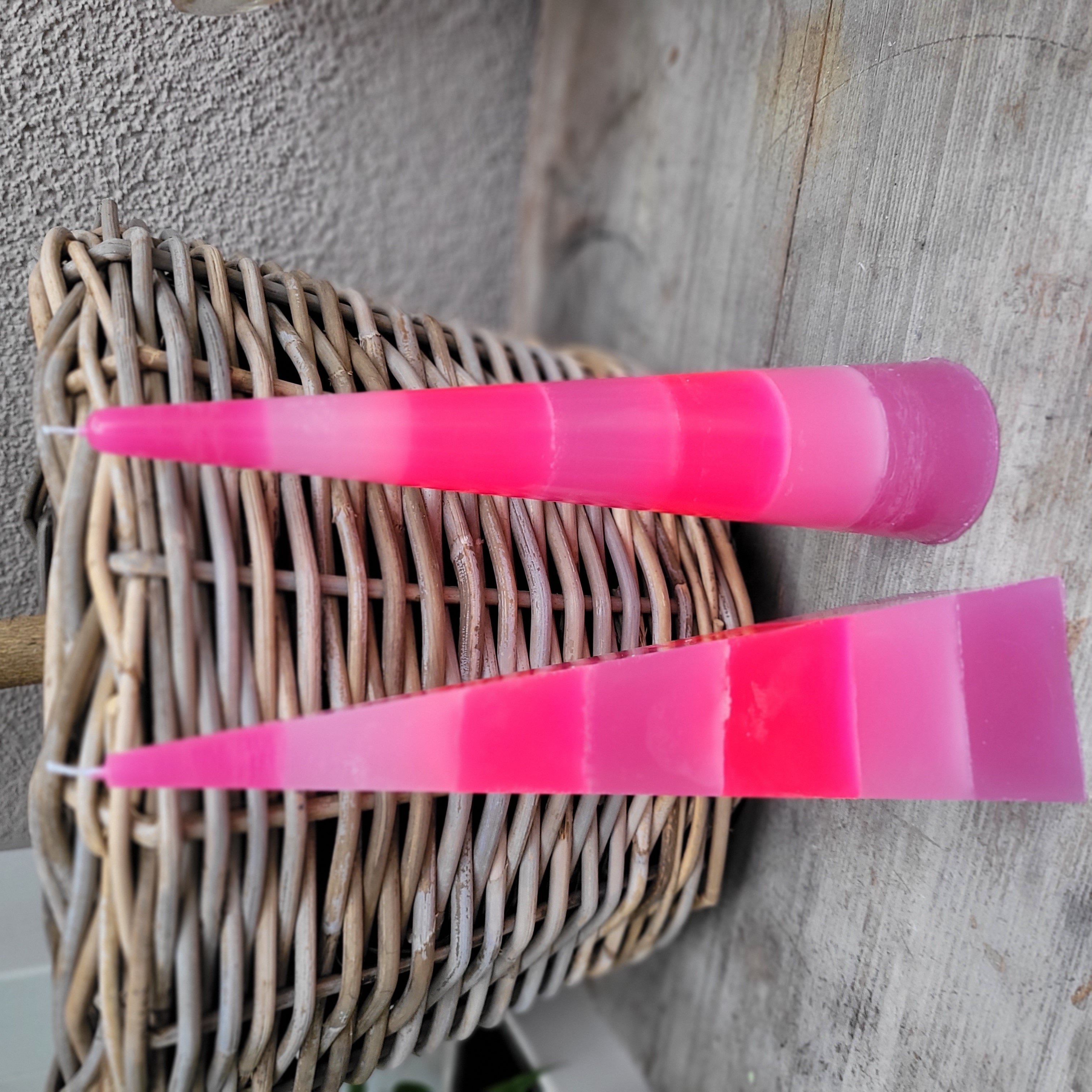 Pyramide * Kerze * Kegel * pink