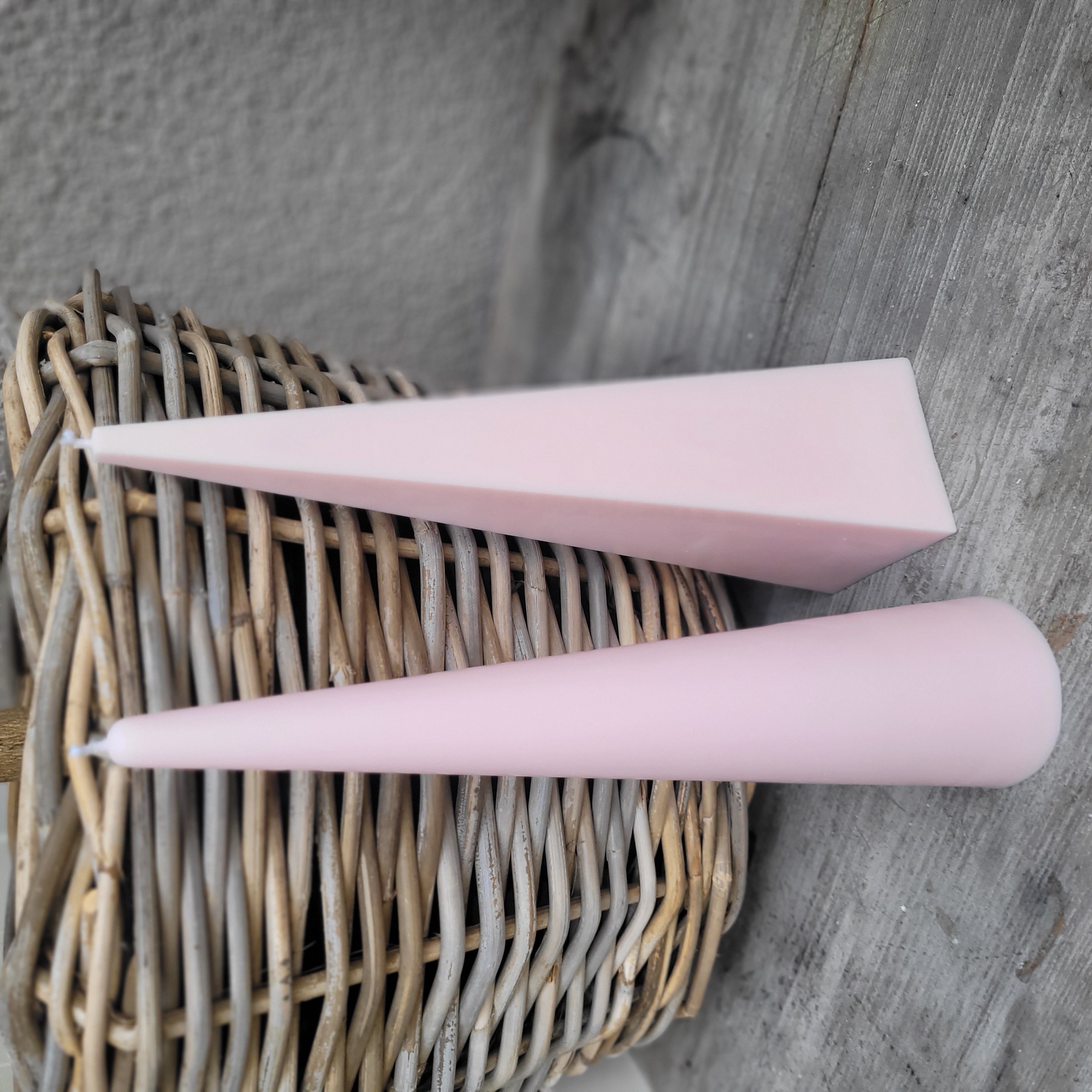 Kerze * Kegel * Pyramide * rosa